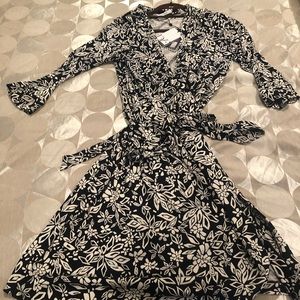 DVF long sleeved wrap dress. Size 14